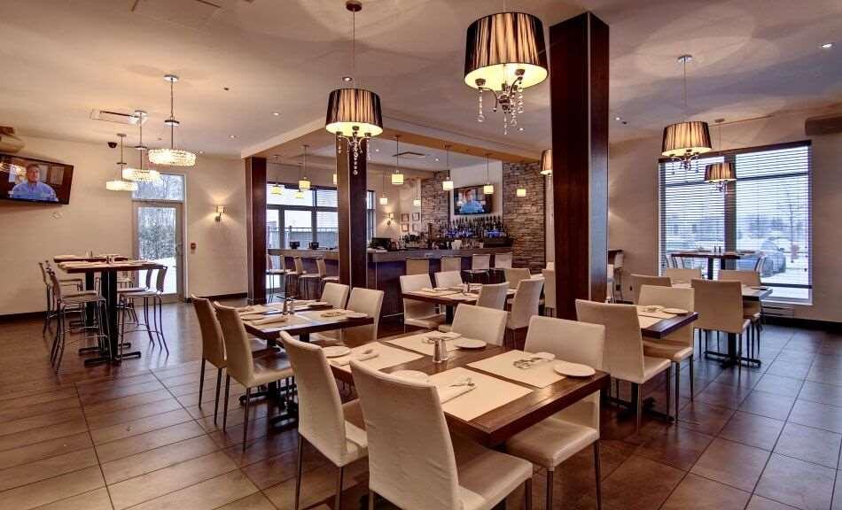 Imperia Hotel Et Suites Terrebonne Ristorante foto